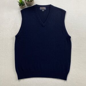 Brooks Brothers 3 Ply Scottish Cashmere V Neck Sweater Vest (Dark Navy)